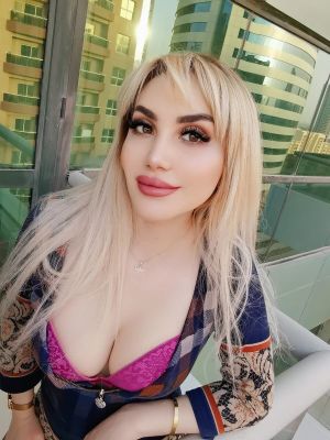 Karma - lesbian escort in Beirut