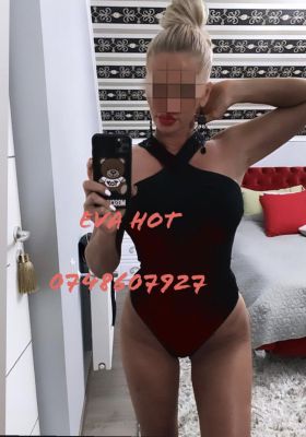 Your mistress Sarah for BDSM games