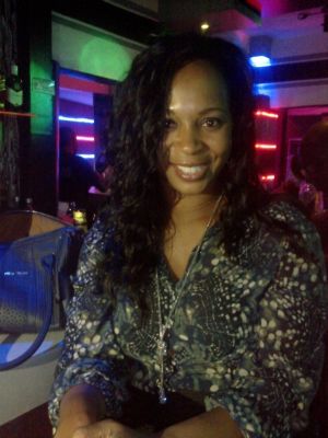 Escort babe Lois in Beirut
