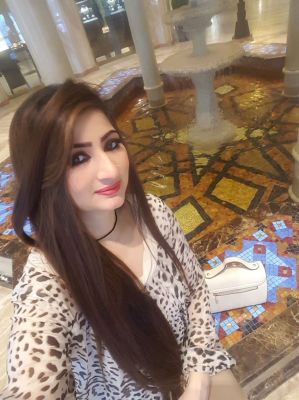 Mariah, an adult escort, phone number for booking +961787823182