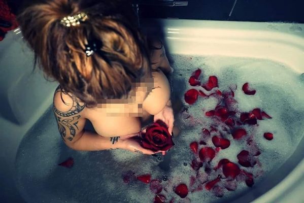 Book cheap asian escort for LBP 400 per hour