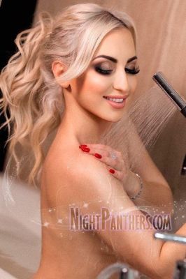 Indian escort Kaylee wants to meet tonight