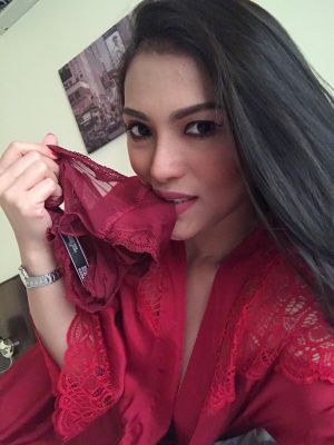 Cheap incall escort invites you to her place in lebanon