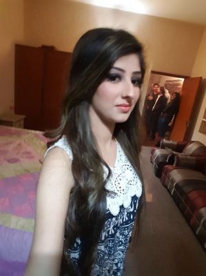 Beirut female escort can suck for 200