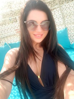 24 hour escort Bella in Beirut is waiting for a call