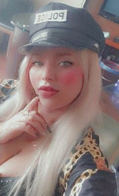 Black female escort Della in lebanon