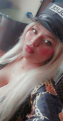 Della, +961788874847