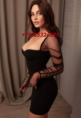 Lots of kissing and cuddling with Beirut asian escort Cara